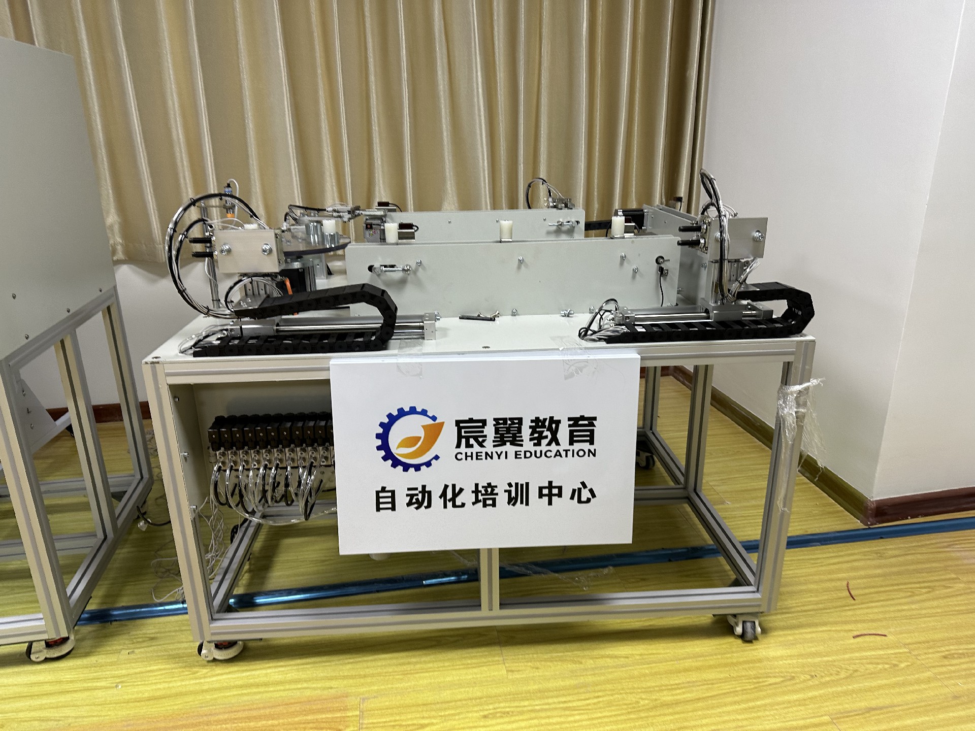 b4edae82803a21c4dda91d420c51b4e.jpg